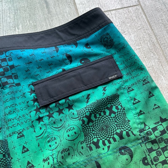 🔥🔥RVCA - FLETCHER SIG BOARDSHORTS🔥🔥 - Picture 5 of 5
